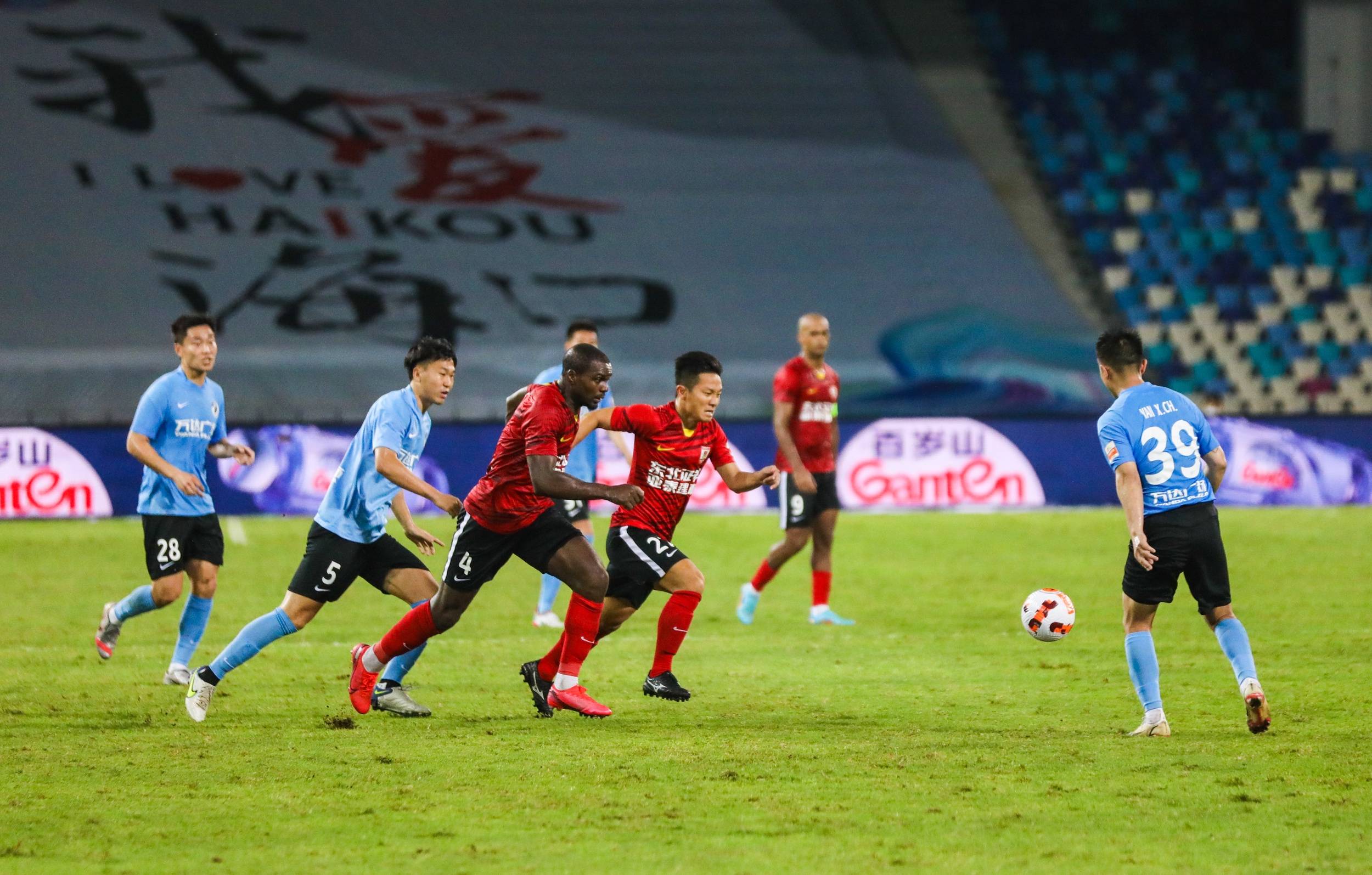 赛场上展现 赛场上展现